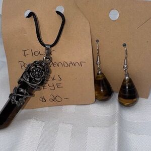 tiger’s eye flower point pendant and matching earrings New